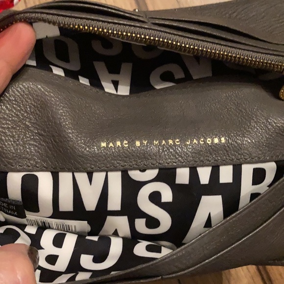 Marc by Marc Jacobs Bifold Pebbled Leather Wallet Taupe Tan - Picture 5 of 7